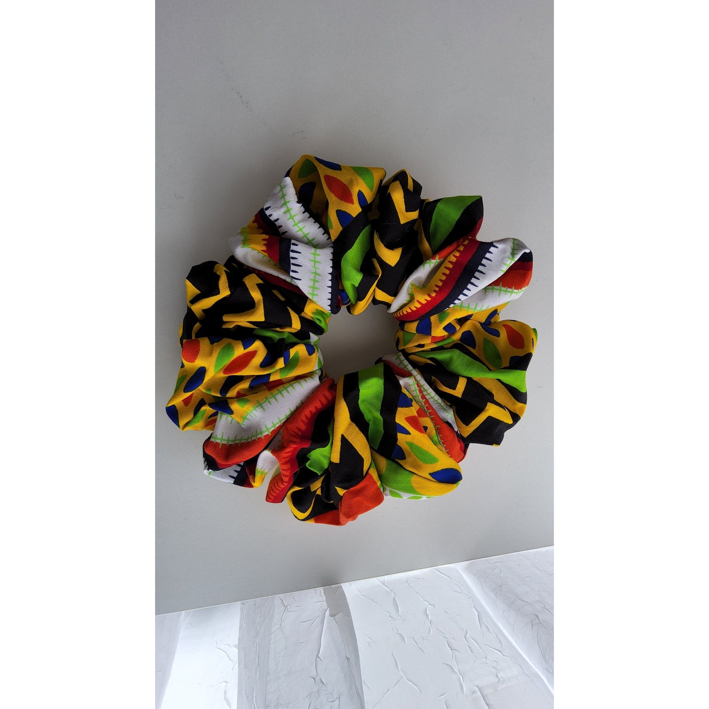 KENTE SCRUNCHIE